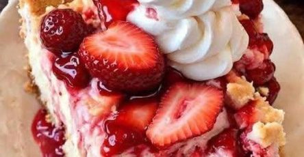 Strawberry Swirl Cheesecake