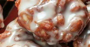 **Baked Apple Fritters with Cinnamon Glaze: A Guilt-Free Fall Treat!**