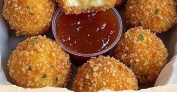 Spicy Pepper Jelly Air Fryer Cheese Bites