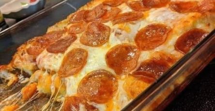 Pepperoni Pizza Casserole: Easy Pasta Bake
