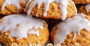 Perfect Pumpkin Oatmeal Cookies with Icing