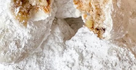 **Irresistible Melt-in-Your-Mouth Snowball Cookies (Classic & Easy!)**