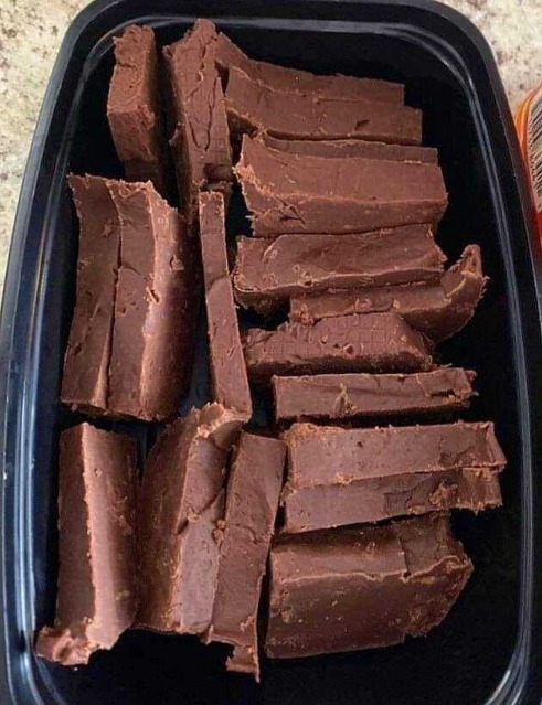 Aunt Bill's Raspberry Dark Chocolate Dream Fudge