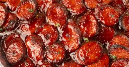 Smoky & Sweet BBQ Baked Kielbasa: An Easy Crowd-Pleaser