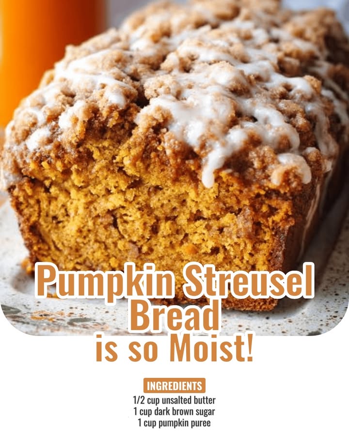 Moist Pumpkin Bread with Cinnamon Streusel Topping