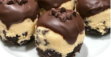 Chocolate Chip Cookie Dough Brownie Bites: A Decadent Two-Layer Treat!