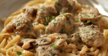 Creamy Chicken and Mushroom Pasta