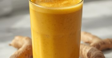 Immune-Boosting Turmeric Ginger Smoothie